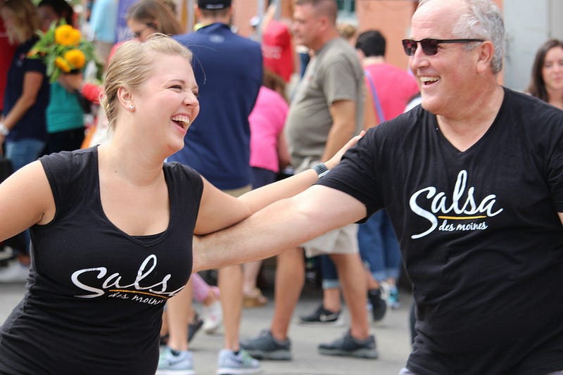 Salsa dancers in action