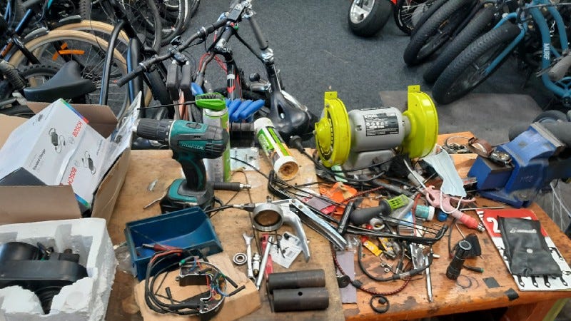 Image of a workshop desk reflecting hands-on work.