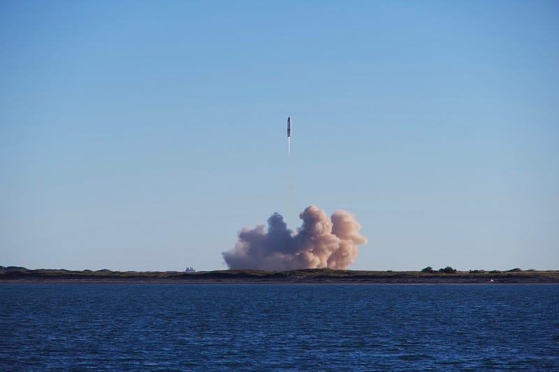 Raptor 1 engine on Starship prototype