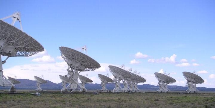 Illustration of multiple radio telescope dishes